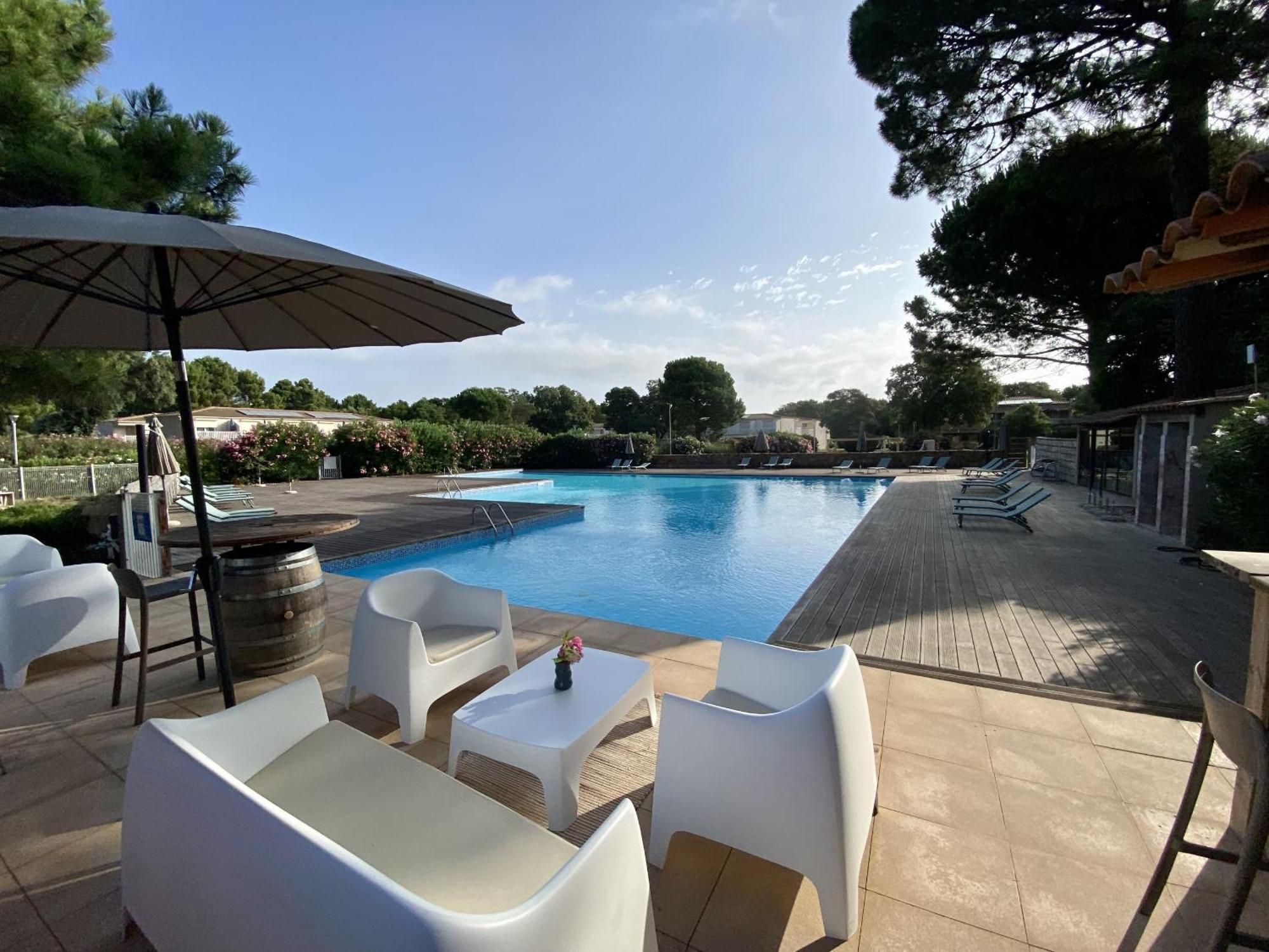 Fiori Di Cala Rossa Residence Hoteliere Леччи Экстерьер фото