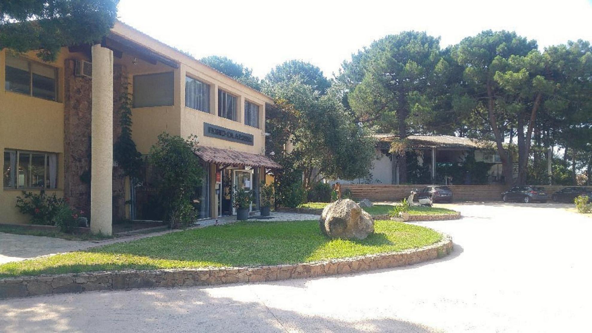 Fiori Di Cala Rossa Residence Hoteliere Леччи Экстерьер фото