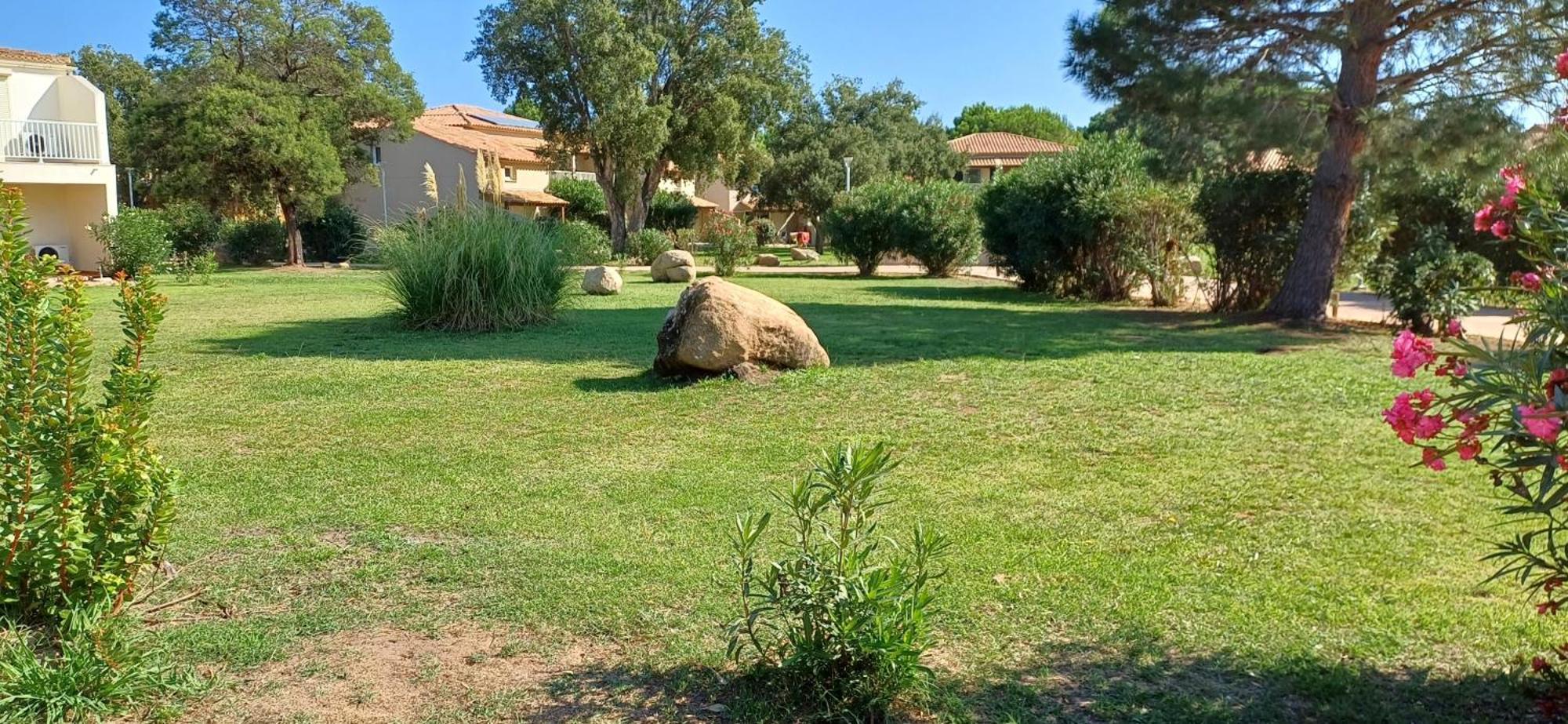 Fiori Di Cala Rossa Residence Hoteliere Леччи Экстерьер фото