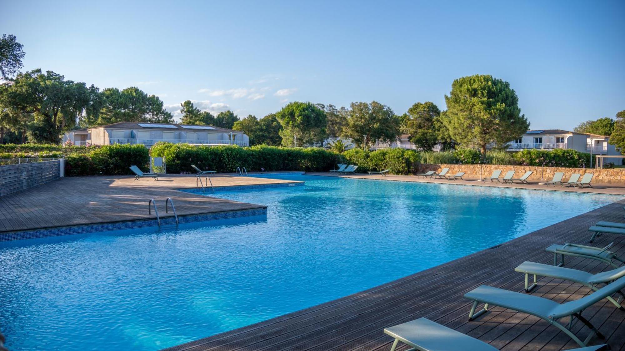 Fiori Di Cala Rossa Residence Hoteliere Леччи Экстерьер фото
